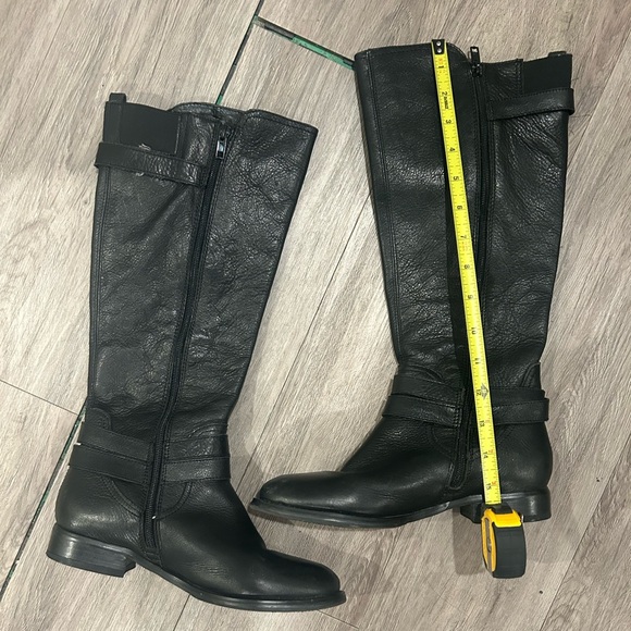 Black Leather Knee-High Boots - Picture 2 of 3